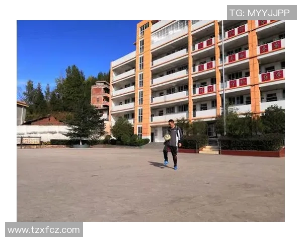 足球巨星化身奥义技能展示图集精彩纷呈引领潮流风尚