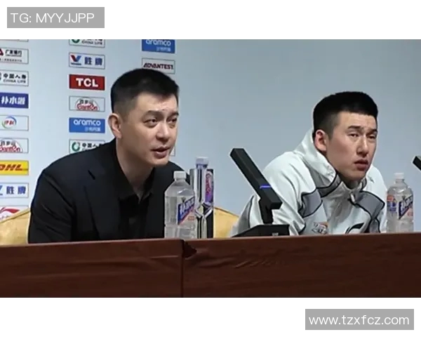 足球明星杨鸣的个人资料与职业生涯全景解析