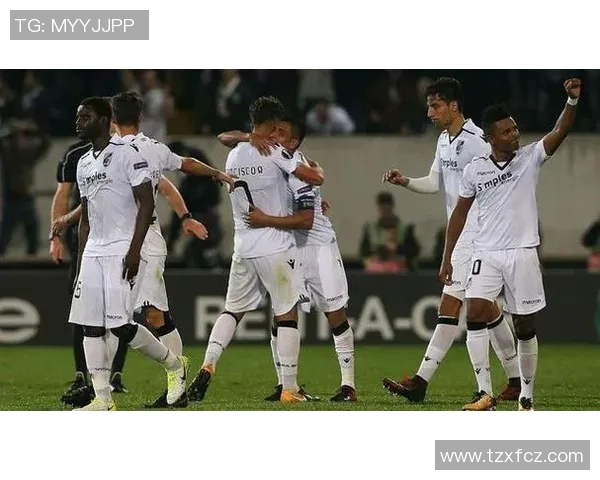 威廉二世与埃因霍温的精彩对决揭示足球战术与团队合作的魅力 威廉二世与埃因霍温的精彩对决揭示足球战术与团队合作的魅力